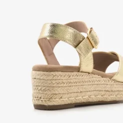 Blue Box Dames espadrilles met sleehak goud