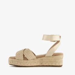 Blue Box Dames espadrilles met sleehak goud New
