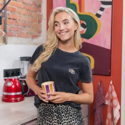 TwoDay Dames T-shirt met acid wash en backprint zwart Discount