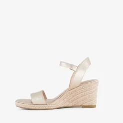 Tamaris Espadrilles met sleehak metallic goud Hot