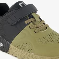 Blue Box Jongens sneakers met airzool zwart groen