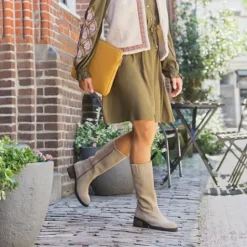 Harper Leren dames laarzen met hak beige